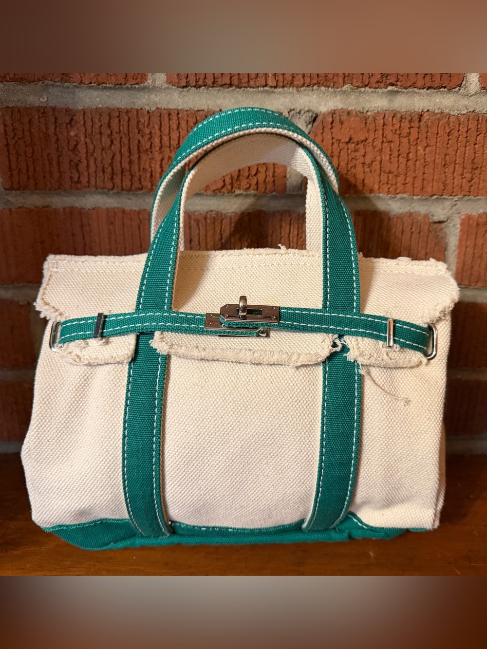 NEW Viral Sunwin Boatkin Small Tote Cream Canvas/Green Handles Beach Wirkincore